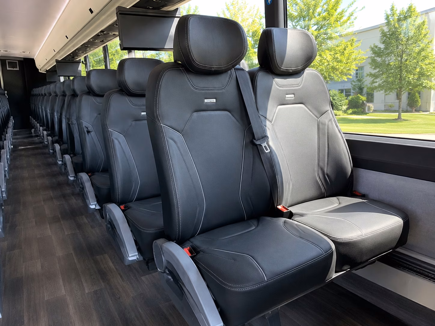 easily rent party buses for lake charles bachelorette parties