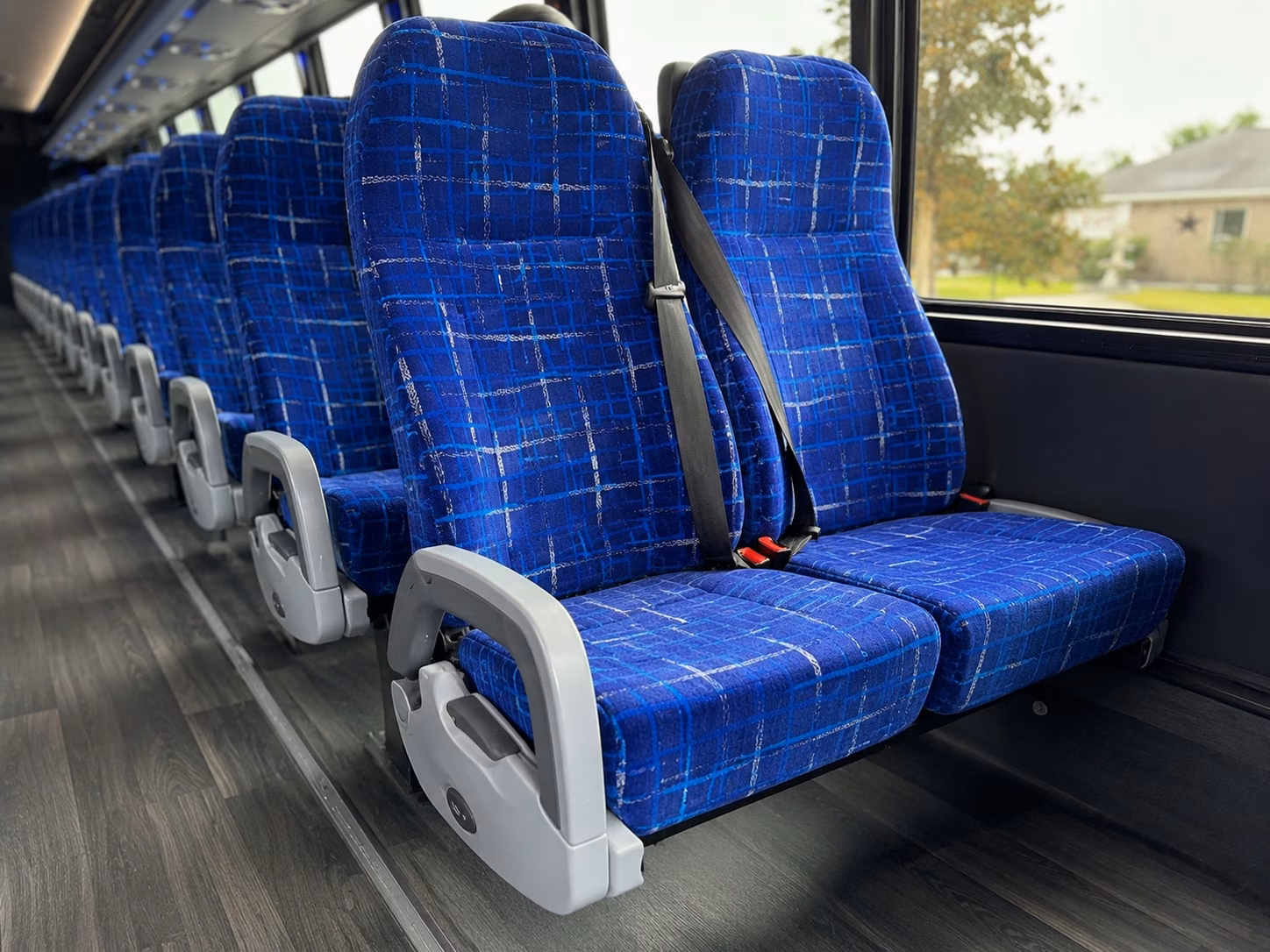 long distance corporate charter bus rentals from lake charles