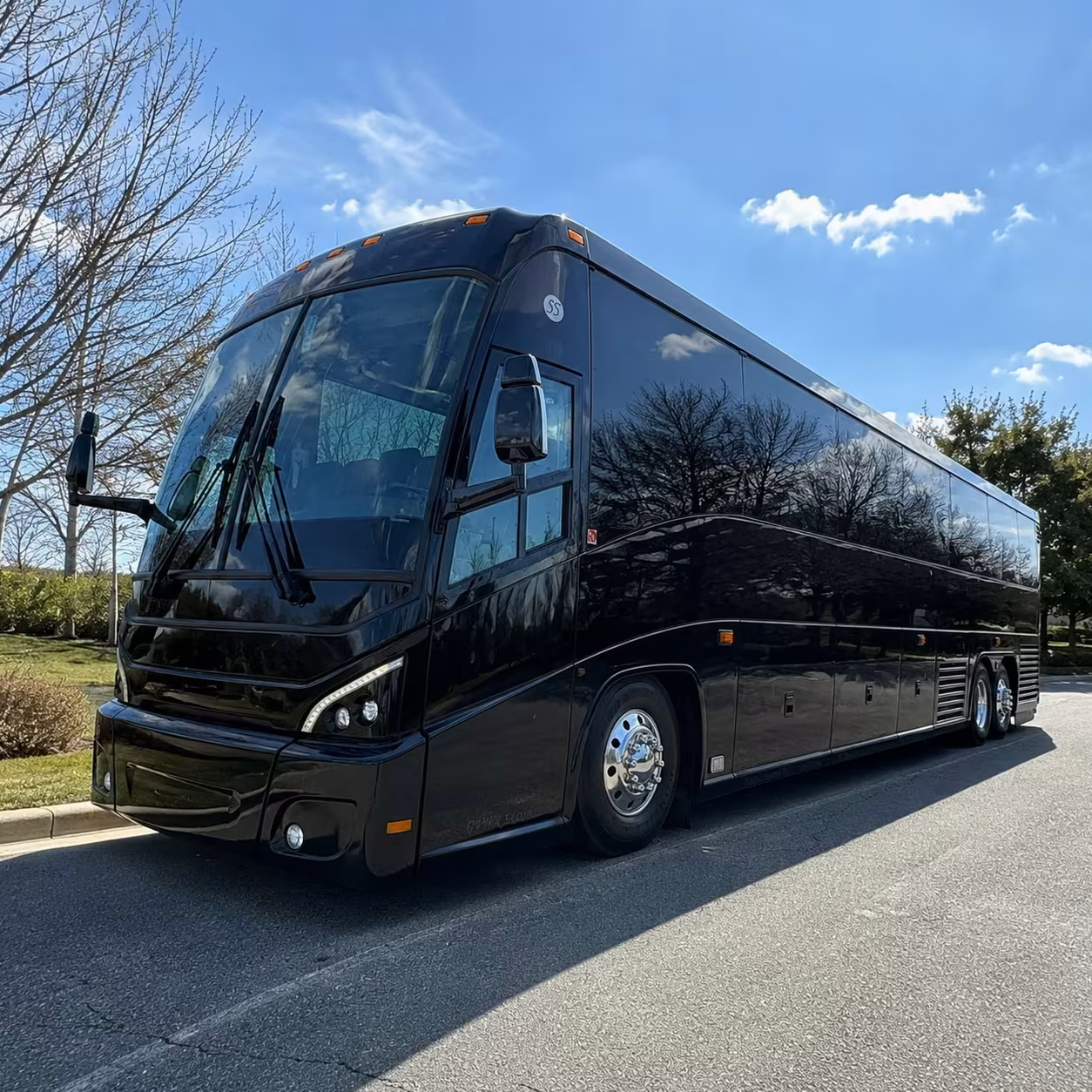 long term employee charter bus rentals for lake charles employers