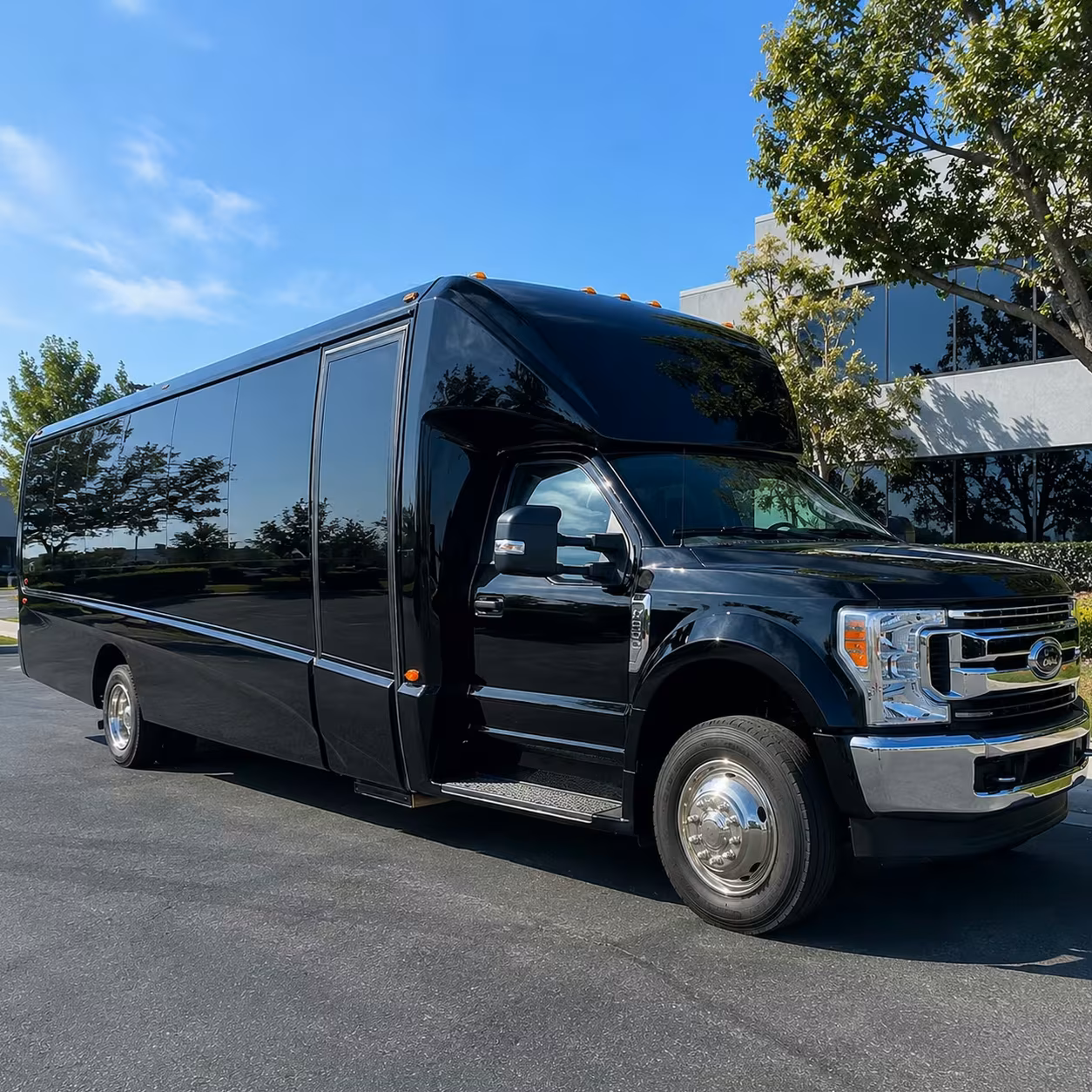 minibus rentals for lake charles event center concerts and games